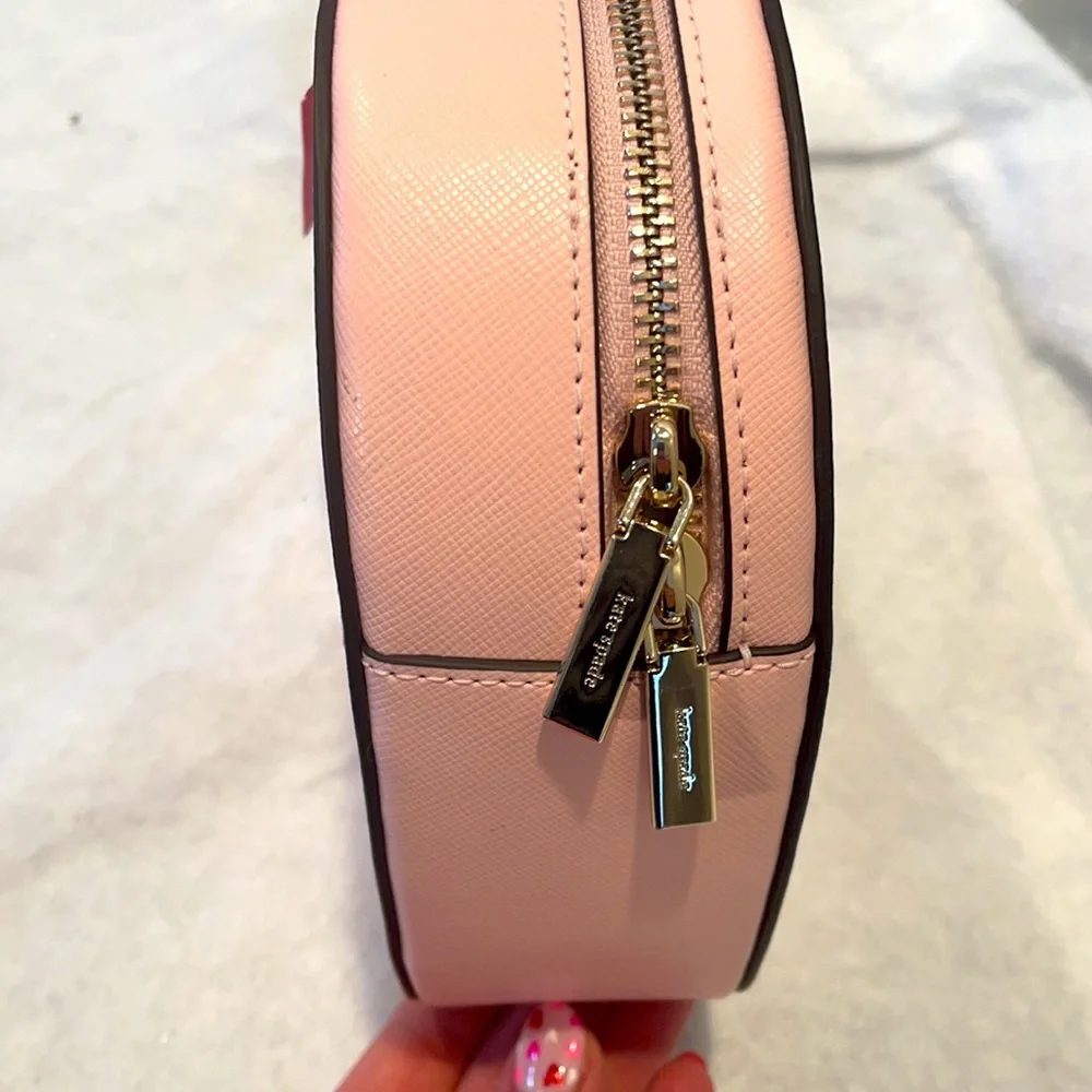 ❤️SALE💕Kate Spade Leather Heart Crossbody Love Shack. “Chalk pink” - Picture 6 of 9